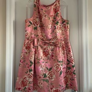 Lovely wedding guest dress!